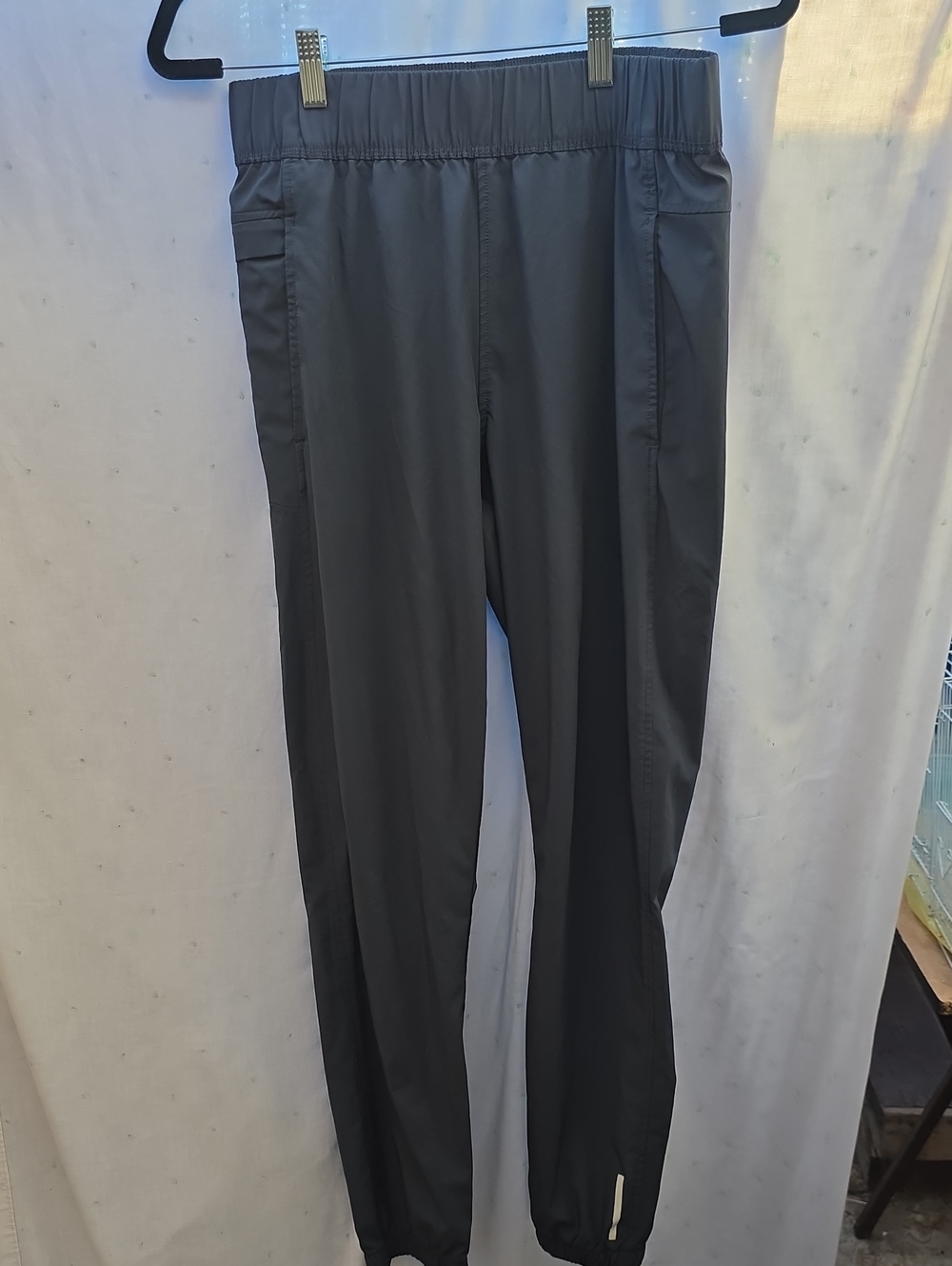 Balance Collection mens charcoal gray joggers small